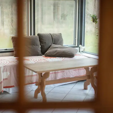 Retro Close To The *