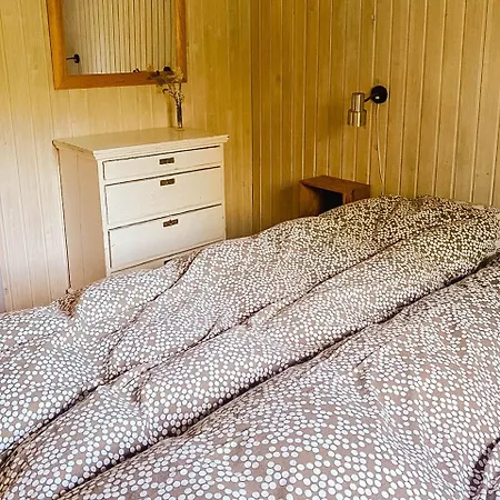 Ferienhaus Retro Close To The Yderby