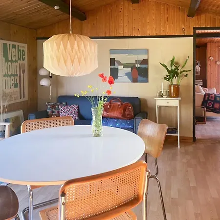 Ferienhaus Retro Close To The *